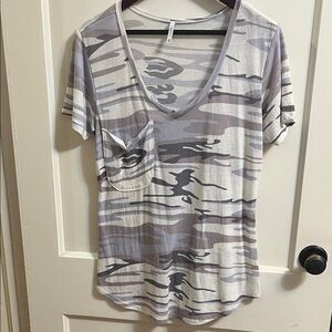 Z Supply Gray Camouflage V-Neck Tee